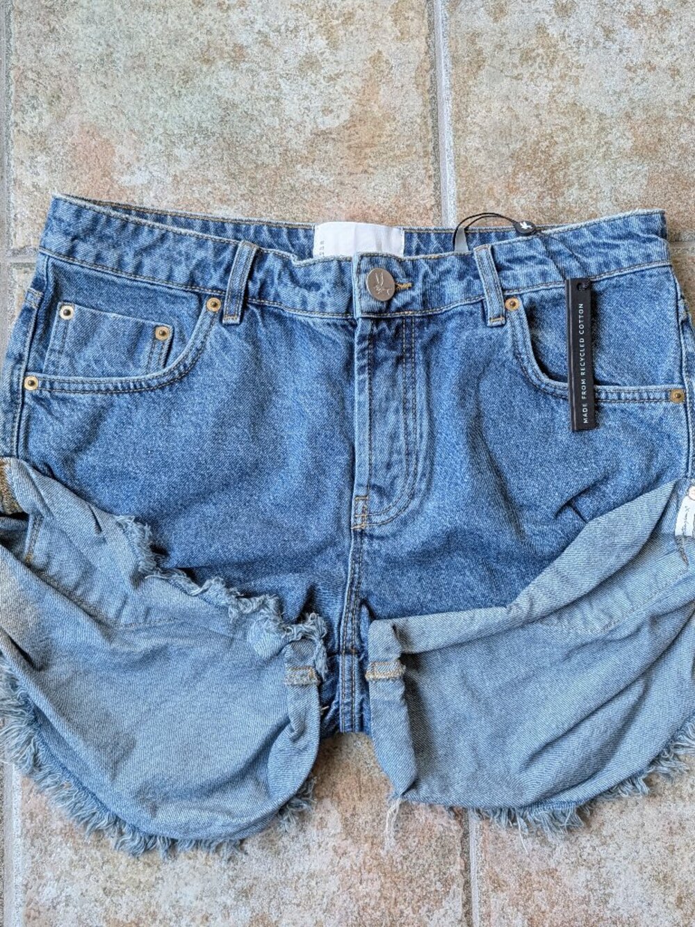 NWOT One Teaspoon Bandits - Low Waist Cut Off Denim Shorts in Rosewood - Size 27